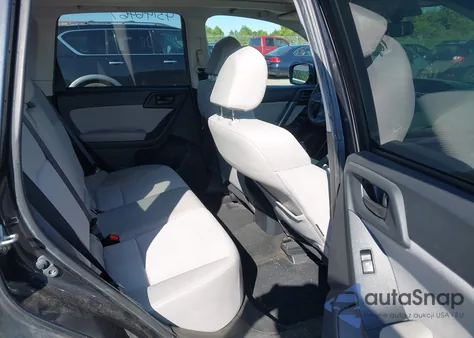 2016 Subaru Forester 2.5I Premium z USA, uszkodzony, nr VIN JF2SJADC5GH406952